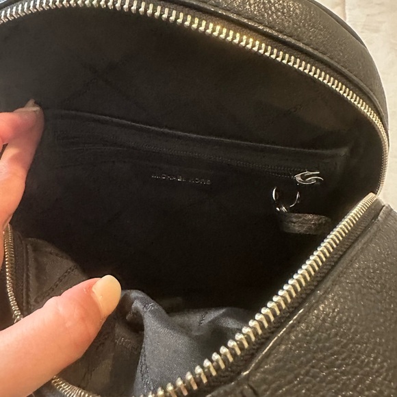 Michael Kors Rhea medium backpack - Picture 3 of 3